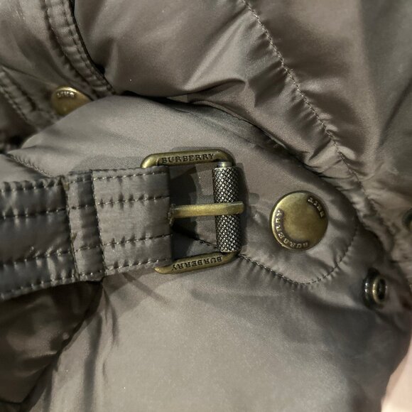 Burberry Brit Women’s Down Puffer Jacket – Size Small (Mink Grey) - Picture 8 of 9